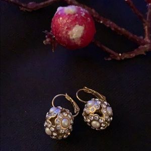 Stella & Dot drop earring.